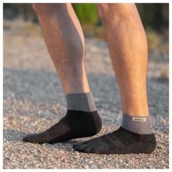 Injinji Trail MW MC Coolmax -Winterkleding Winkel injinji trail mw mc coolmax granite s 37 40 eur granite 2